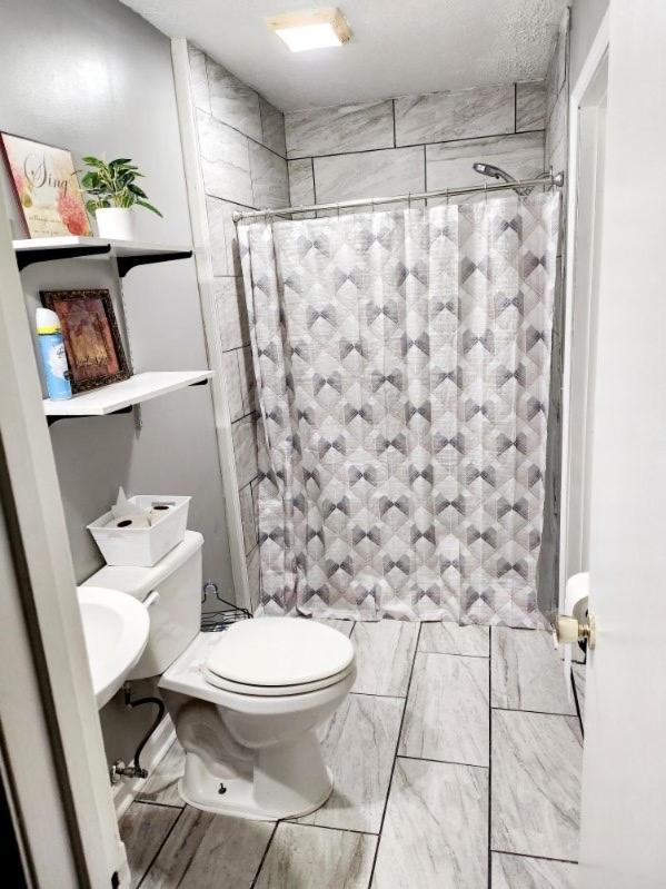 Quiet Comfort Room Near Shopping And Attractions Fayetteville Ngoại thất bức ảnh