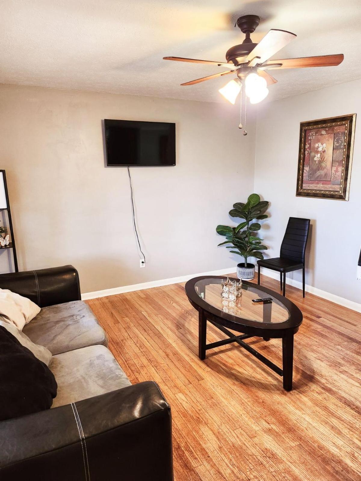 Quiet Comfort Room Near Shopping And Attractions Fayetteville Ngoại thất bức ảnh
